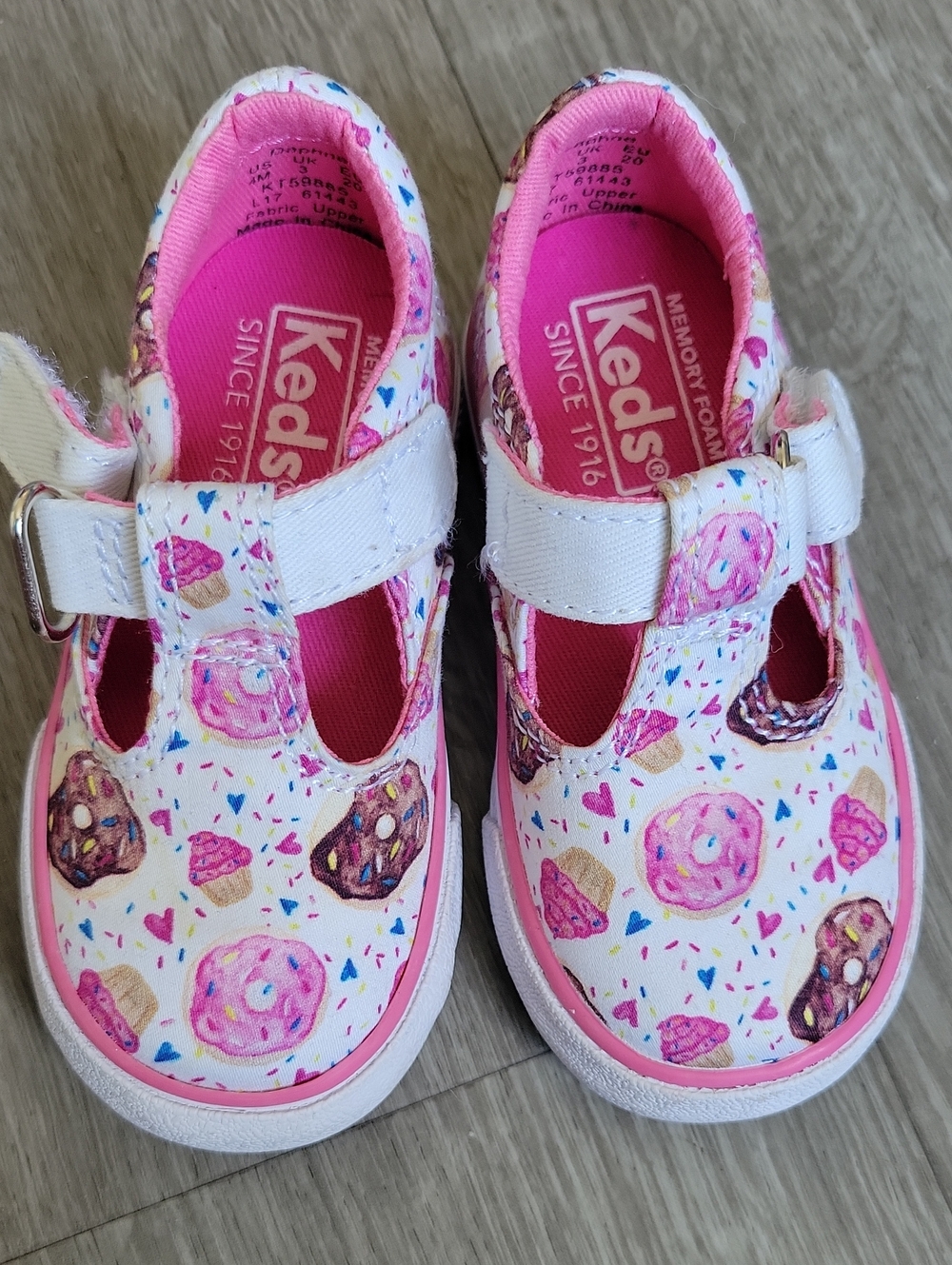 Keds Kids White & Pink Donut Print Mary Janes
